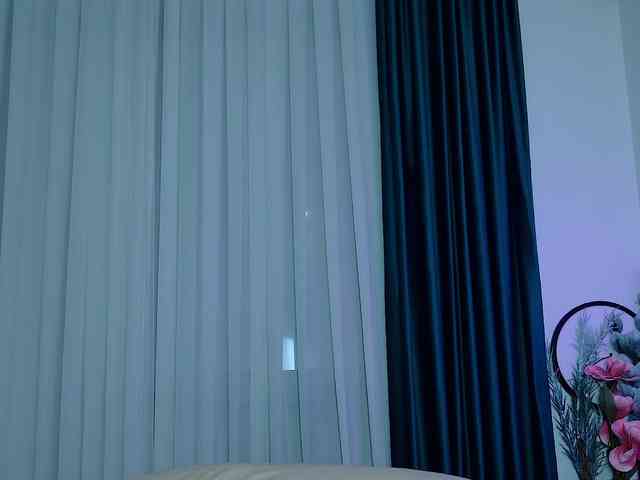Brenda-M00n webcam