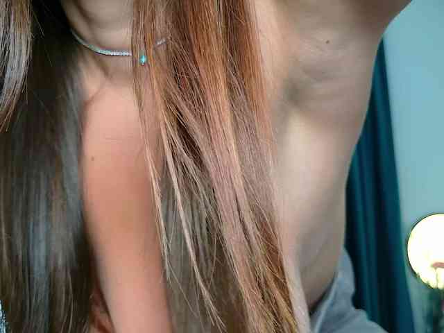 Brenda-M00n webcam