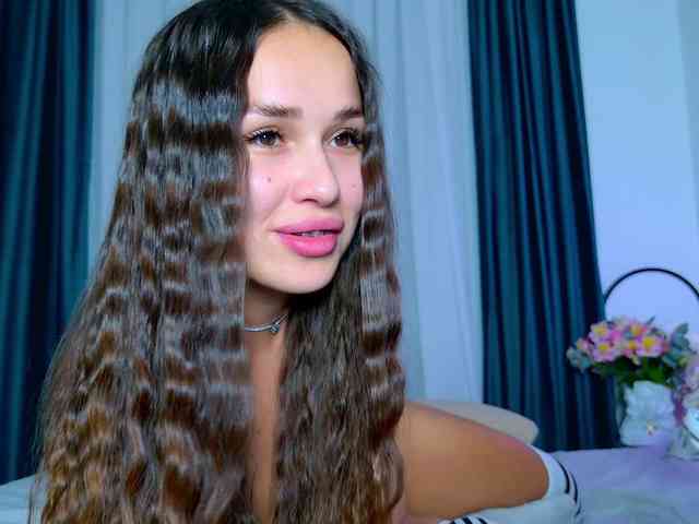 Brenda-M00n webcam