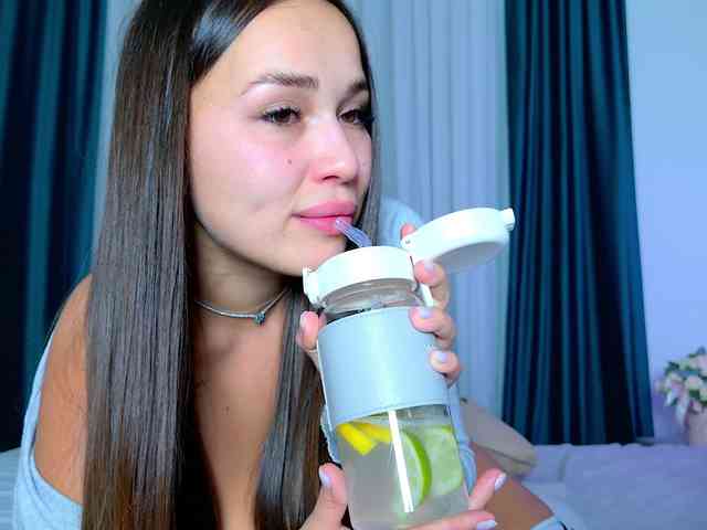 Brenda-M00n webcam