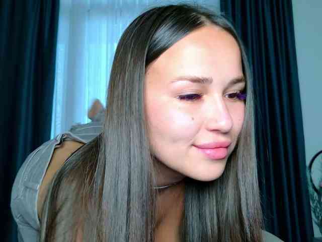 Brenda-M00n webcam