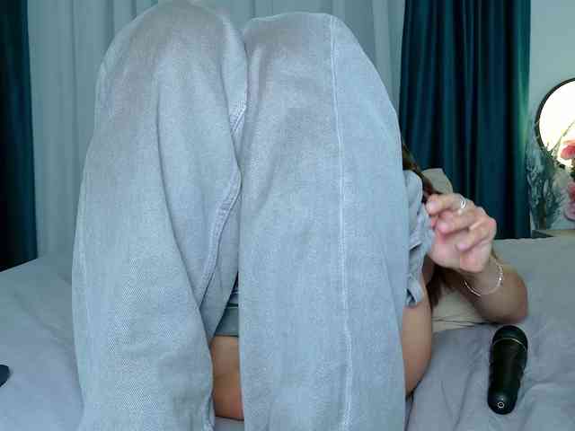 Brenda-M00n webcam
