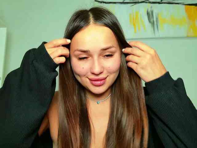 Brenda-M00n webcam
