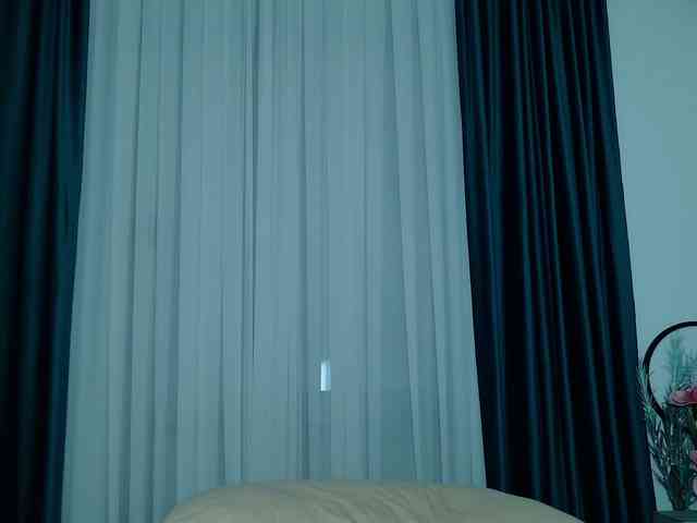 Brenda-M00n webcam