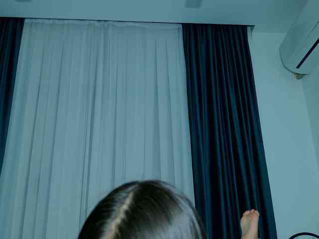 Brenda-M00n webcam