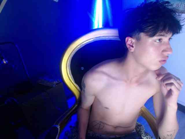 SebasEvans Live Webcam on BongaCams