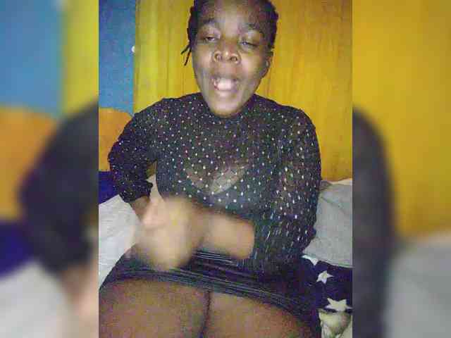 ThickCreamybabe webcam