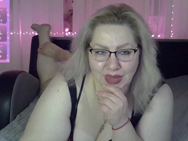 AngelinaGlam's BongaCams show and profile