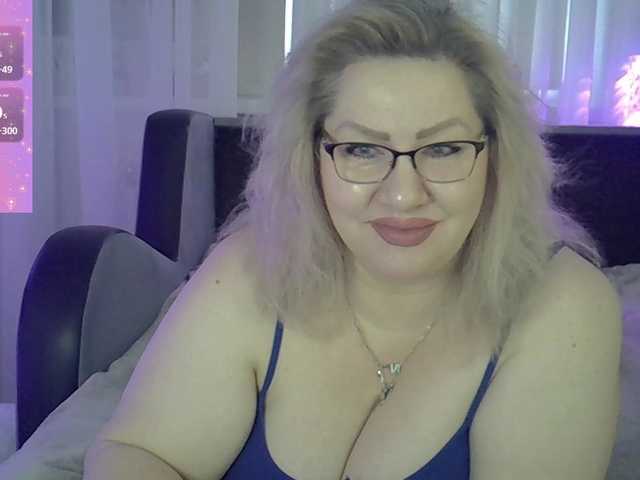 AngelinaGlam's BongaCams show and profile