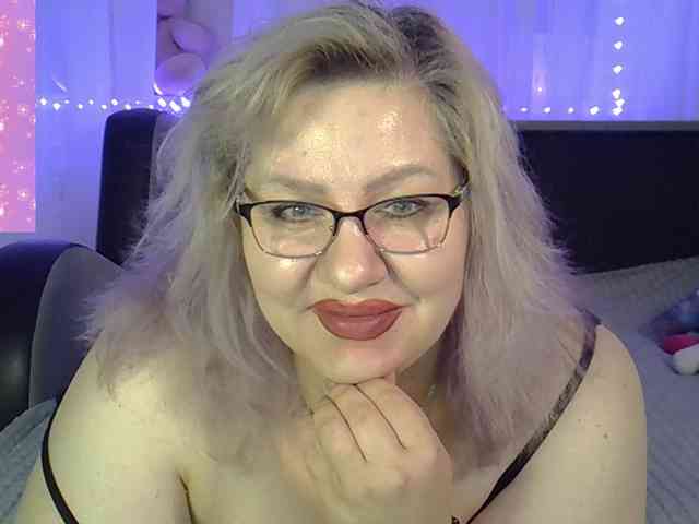 AngelinaGlam webcam