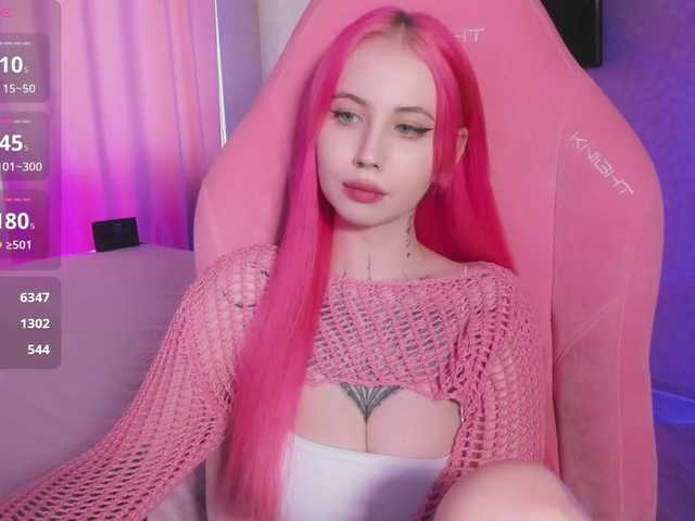 luvsoak's BongaCams show and profile