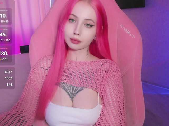 luvsoak's BongaCams show and profile