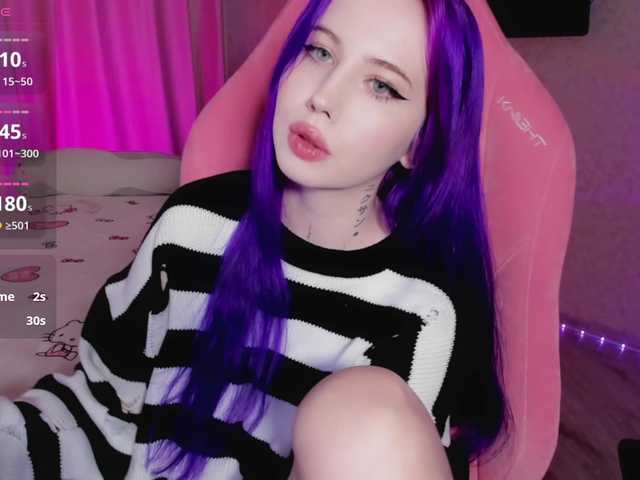 luvsoak's BongaCams show and profile