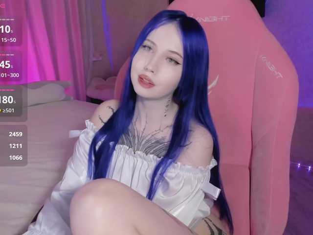 luvsoak's BongaCams show and profile