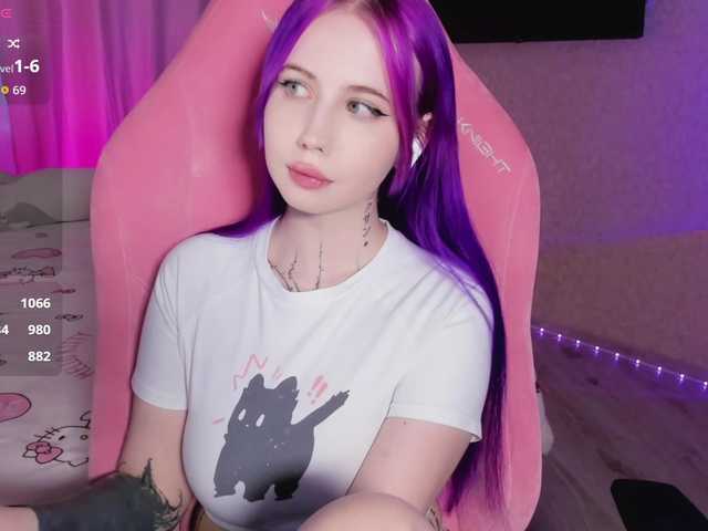 luvsoak's BongaCams show and profile