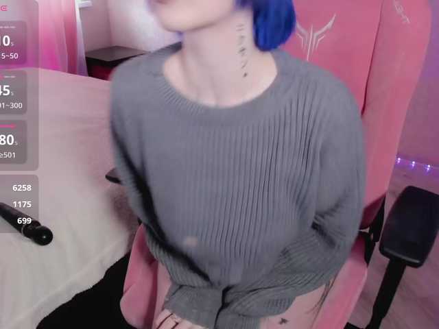 luvsoak's BongaCams show and profile