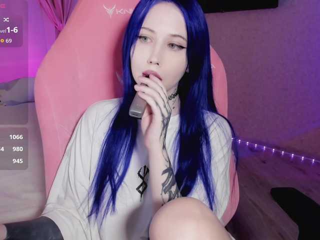 luvsoak's BongaCams show and profile