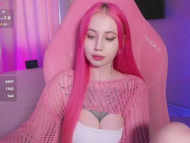 luvsoak's BongaCams show and profile