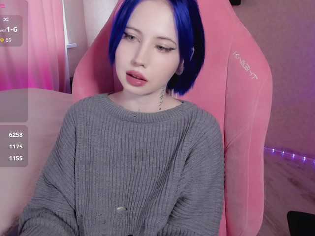 luvsoak's BongaCams show and profile