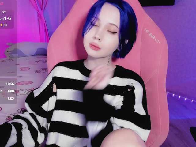 luvsoak's BongaCams show and profile