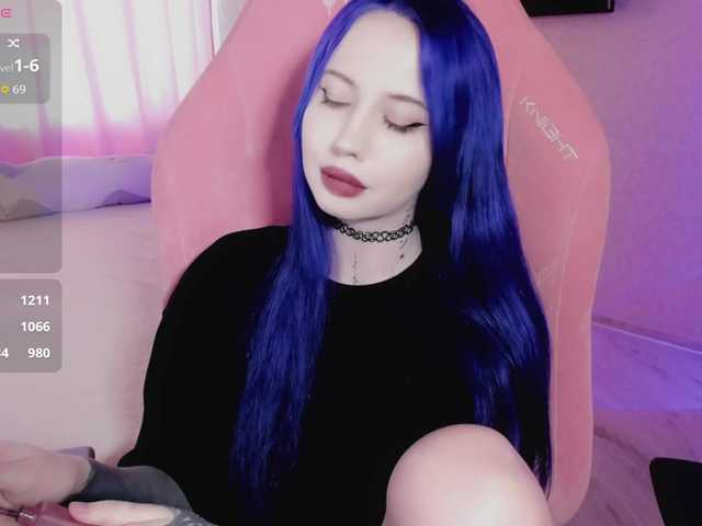 luvsoak's BongaCams show and profile