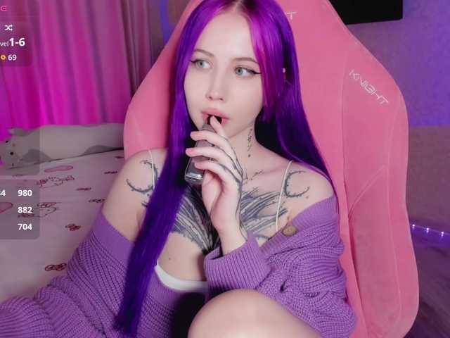 luvsoak's BongaCams show and profile