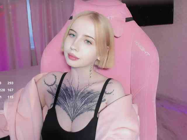 luvsoak Live Webcam on BongaCams