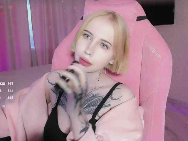 luvsoak Live Webcam on BongaCams