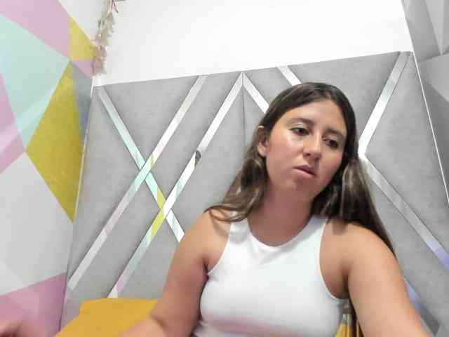 DianaSmiith webcam