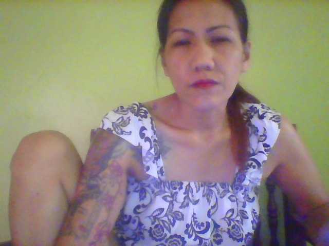 Rarra's BongaCams show and profile