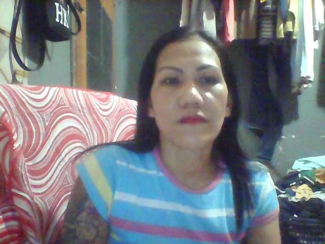 Rarra's BongaCams show and profile