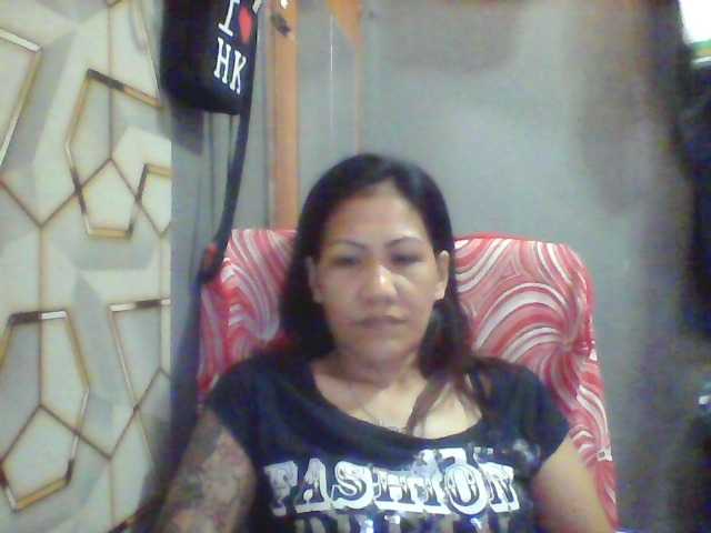 Rarra's BongaCams show and profile