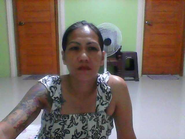 Rarra's BongaCams show and profile