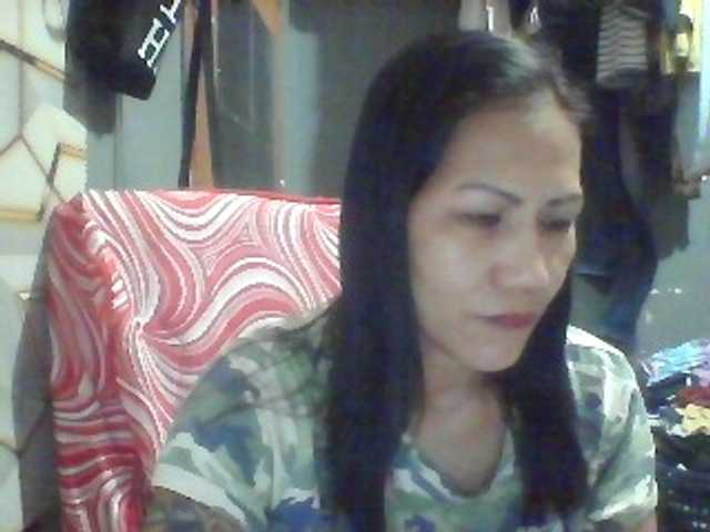 Rarra's BongaCams show and profile