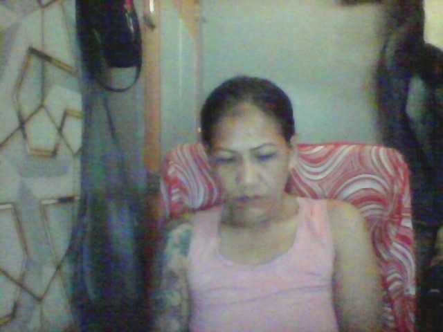 Rarra's BongaCams show and profile