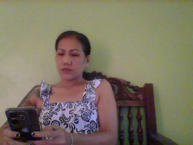 Rarra's BongaCams show and profile