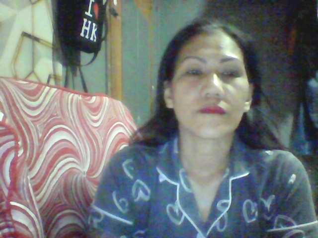 Rarra's BongaCams show and profile