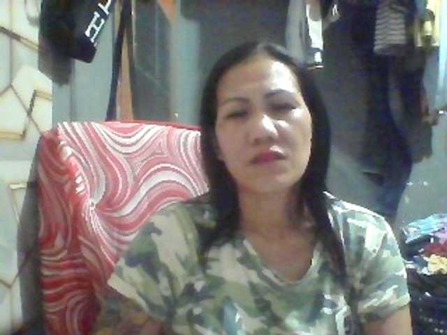 Rarra's BongaCams show and profile