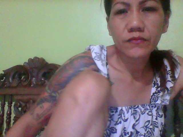 Rarra's BongaCams show and profile