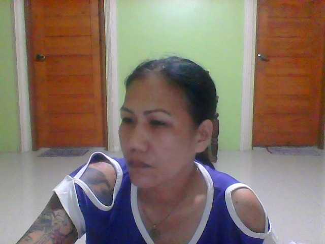 Rarra's BongaCams show and profile