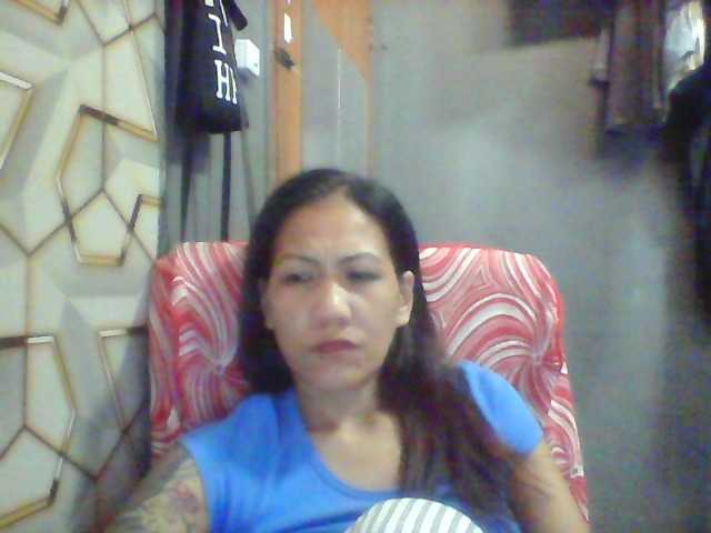 Rarra's BongaCams show and profile