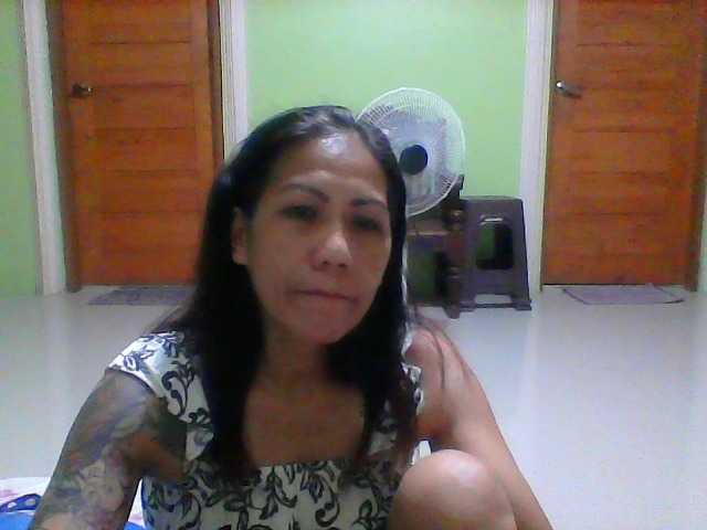 Rarra's BongaCams show and profile