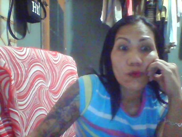 Rarra's BongaCams show and profile