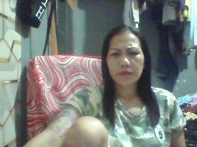 Rarra's BongaCams show and profile