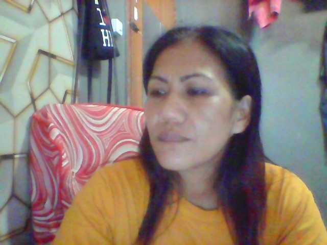 Rarra's BongaCams show and profile