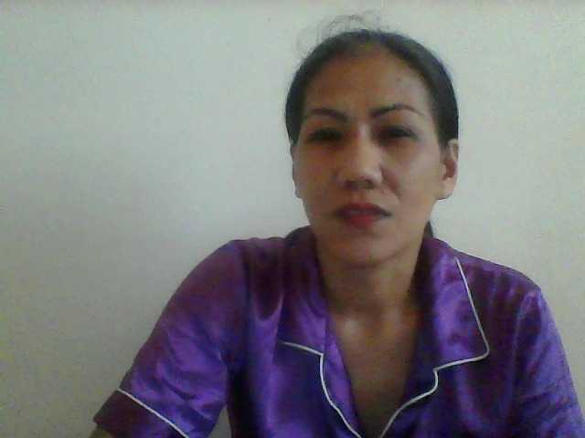 Rarra's BongaCams show and profile