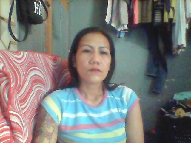 Rarra's BongaCams show and profile