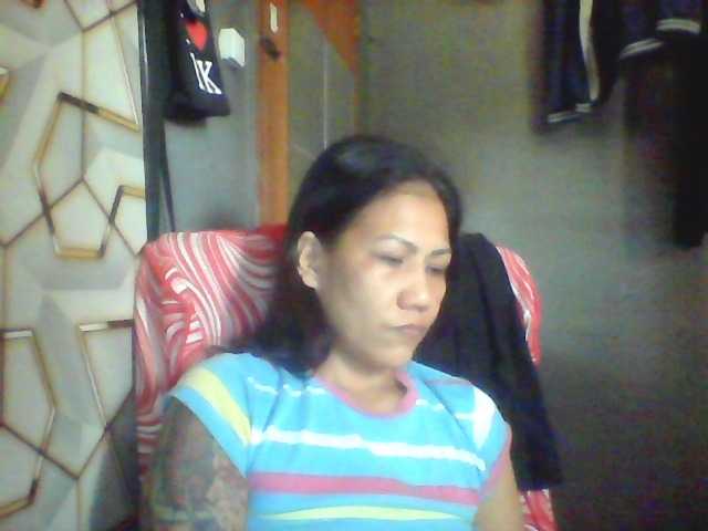 Rarra's BongaCams show and profile