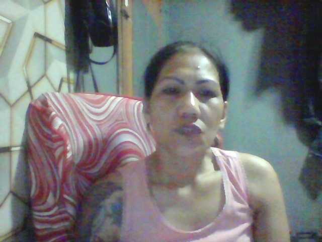 Rarra's BongaCams show and profile