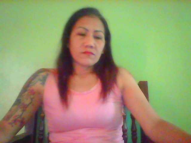 Rarra's BongaCams show and profile